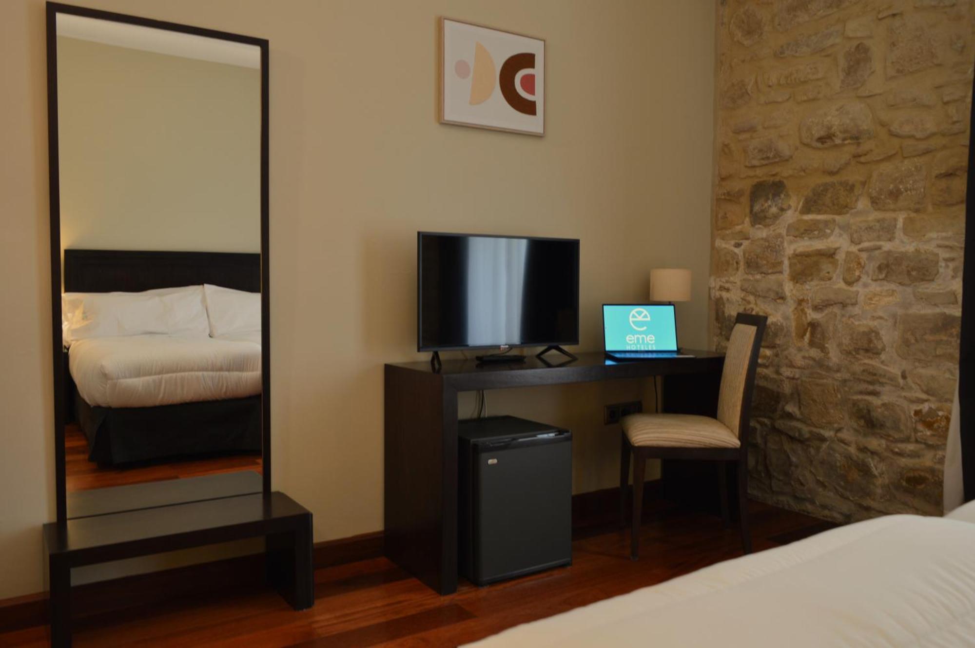 Hotel Baeza Monumental By Eme Hoteles Εξωτερικό φωτογραφία