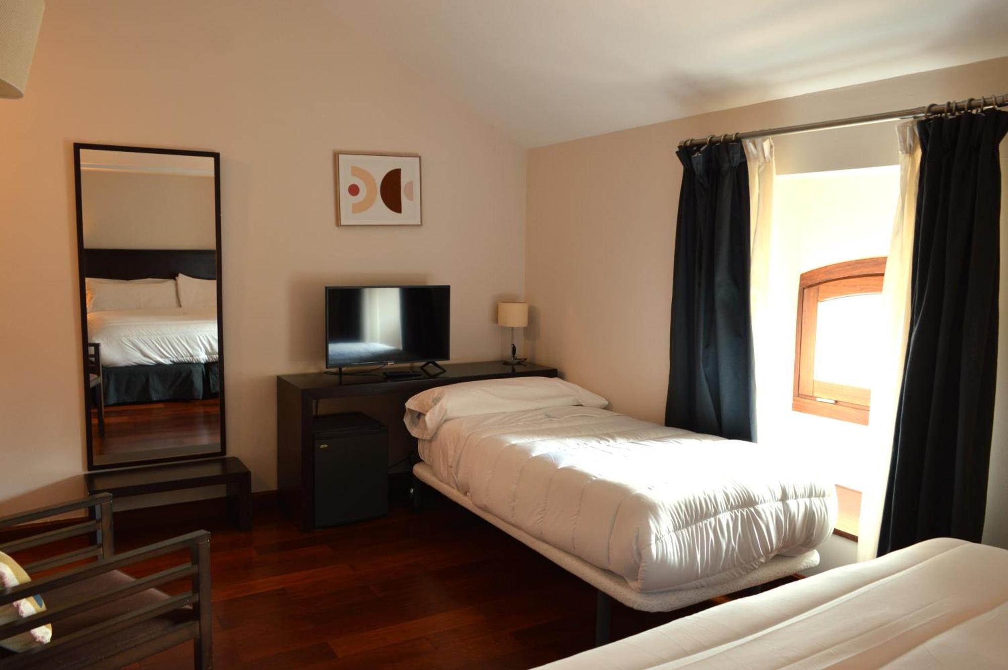 Hotel Baeza Monumental By Eme Hoteles Εξωτερικό φωτογραφία
