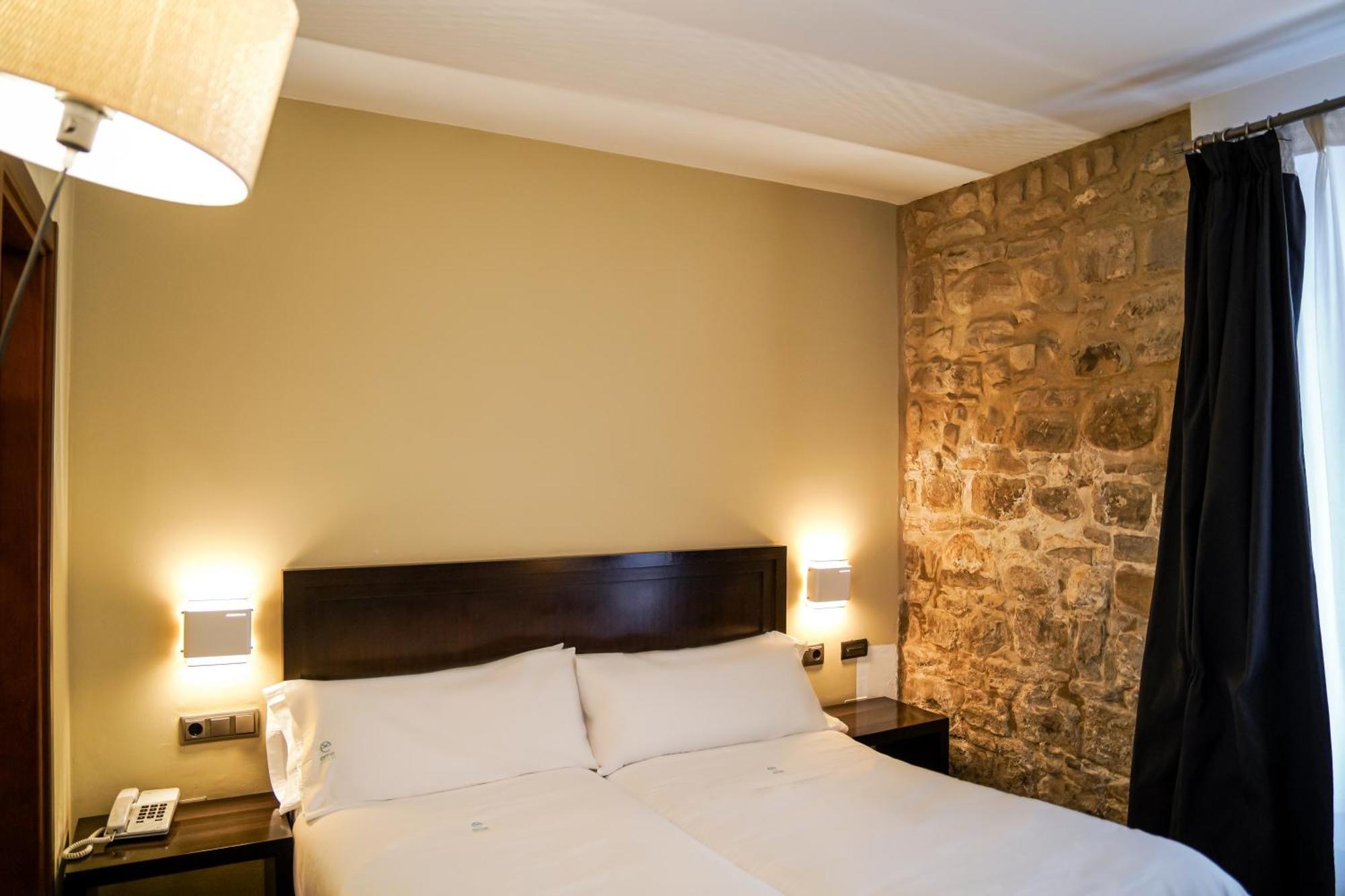 Hotel Baeza Monumental By Eme Hoteles Εξωτερικό φωτογραφία