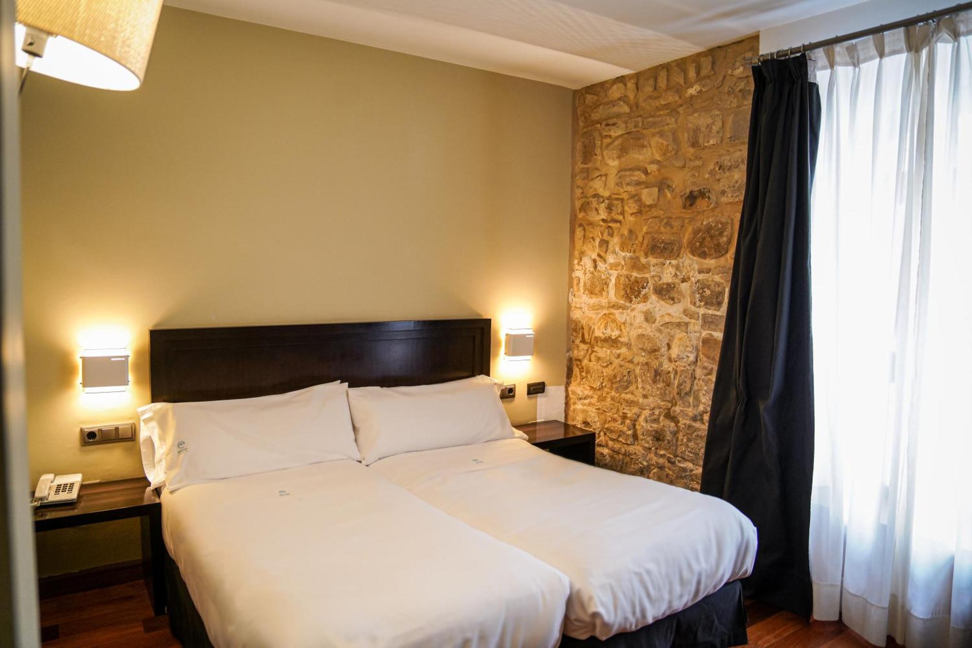Hotel Baeza Monumental By Eme Hoteles Εξωτερικό φωτογραφία